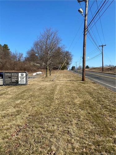 9 Moody Rd, Enfield, CT 06082